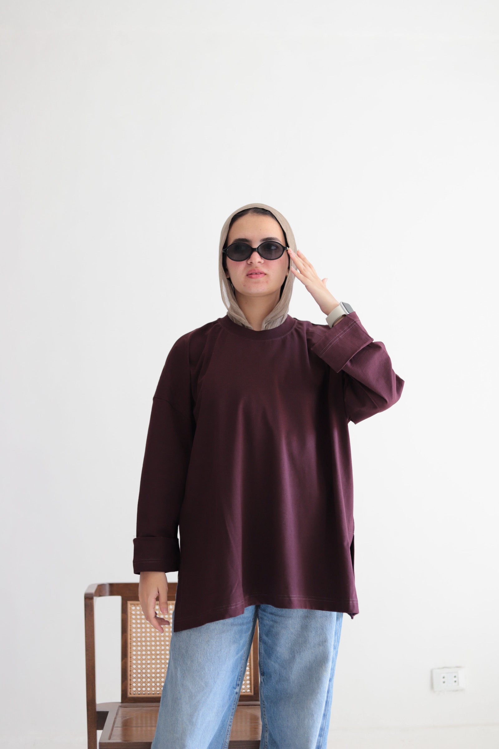 burgundy tshirt